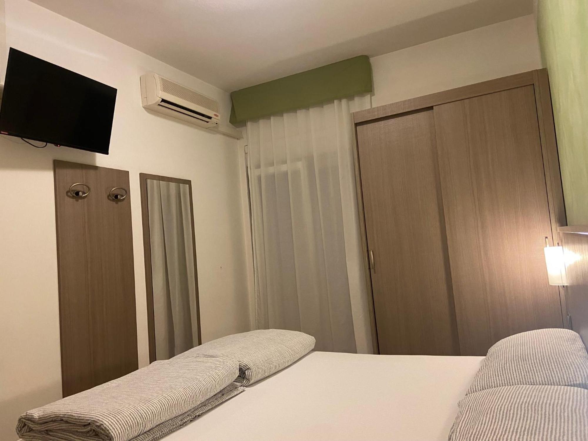 Florida Hotel 2*